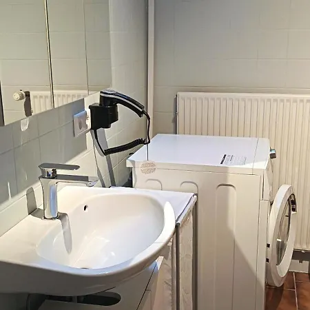 Apartment Am Brunnen Und An Der Fulda