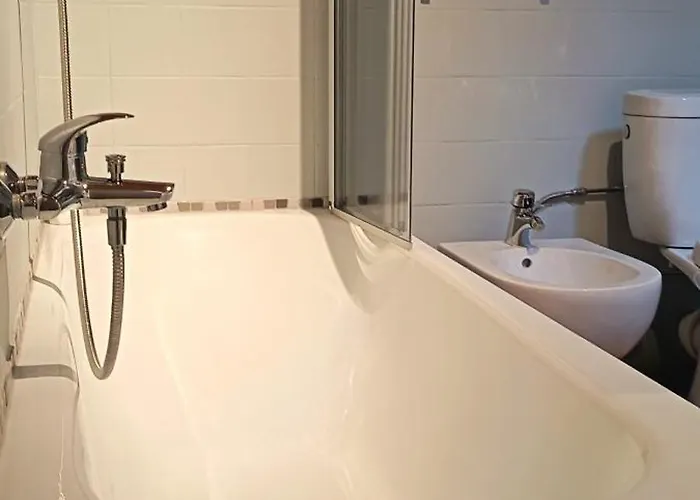 Am Brunnen Und An Der Fulda Apartamento *